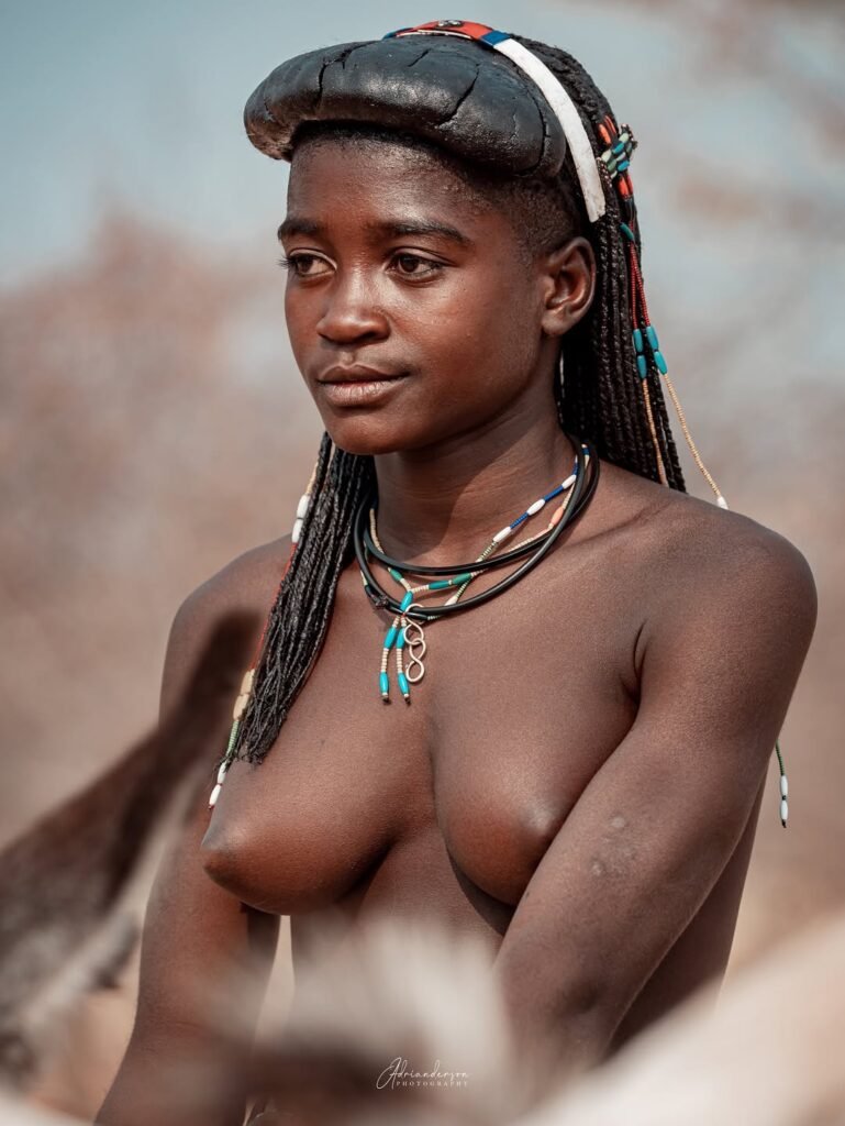 hoje voltei por aqui para partilharmos ideias e conhecimentos sobre um dos povos que habita na zona sul do nosso país. trata se de uma tribo que muitas v 7