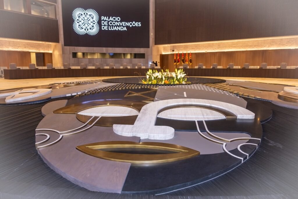 uma nova referÊncia para grandes encontros a entrada em funcionamento do palácio de convenções valoriza luanda e reforça a imagem de uma angola cada 1 uma nova referÊncia para grandes encontros a entrada em funcionamento do palácio de convenções valoriza luanda e reforça a imagem de uma angola cada 1